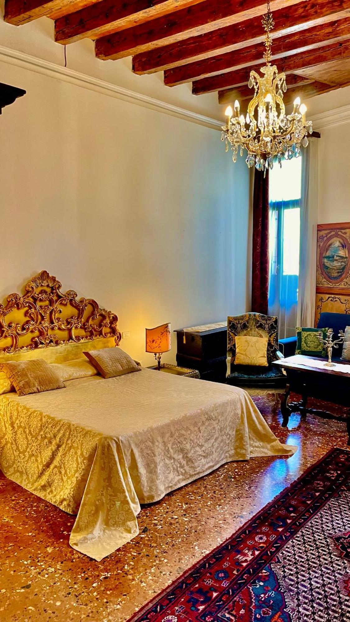 Locanda Console Palais *