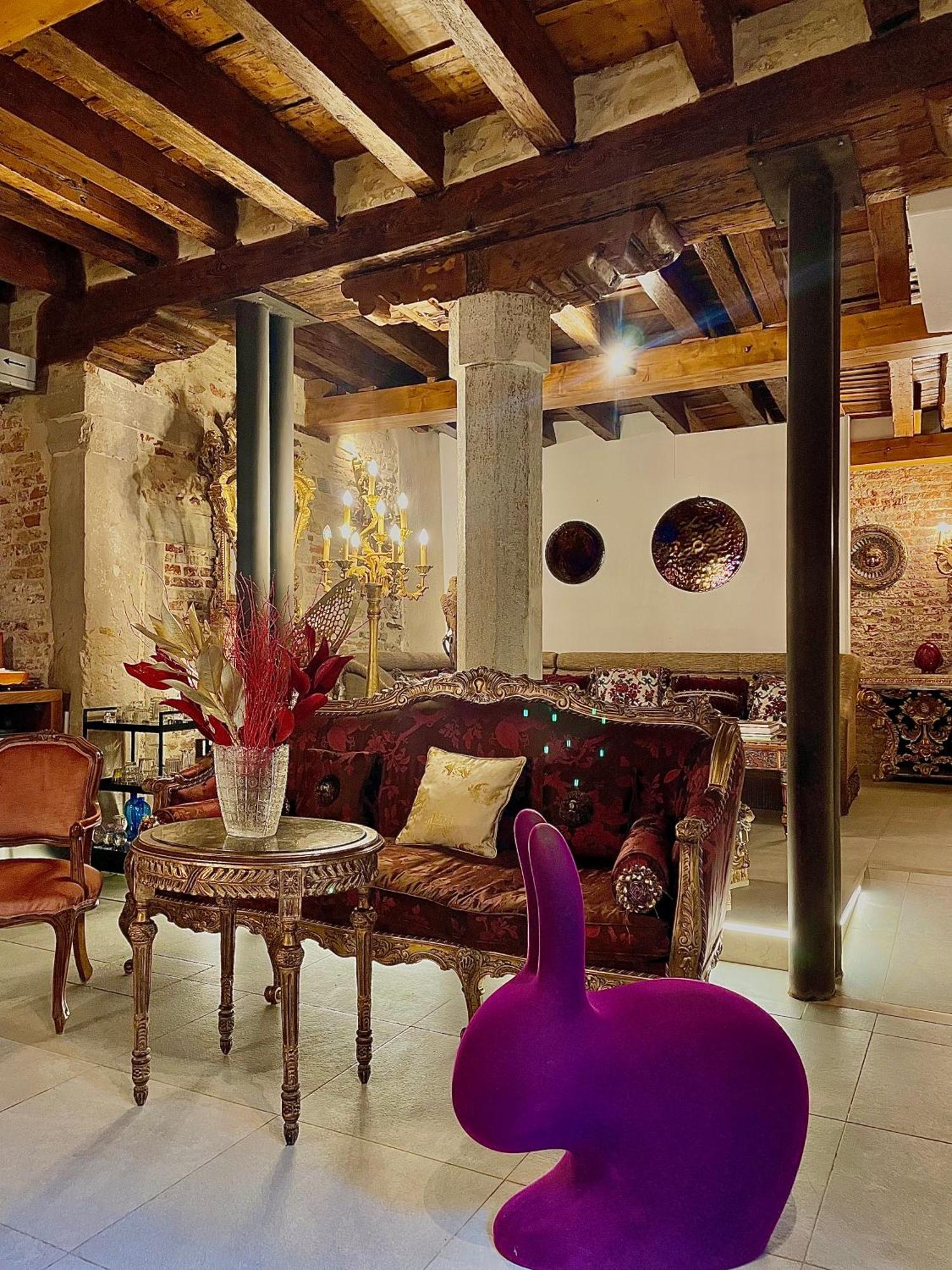 Gasthof Console - Palais Historique & Romantique